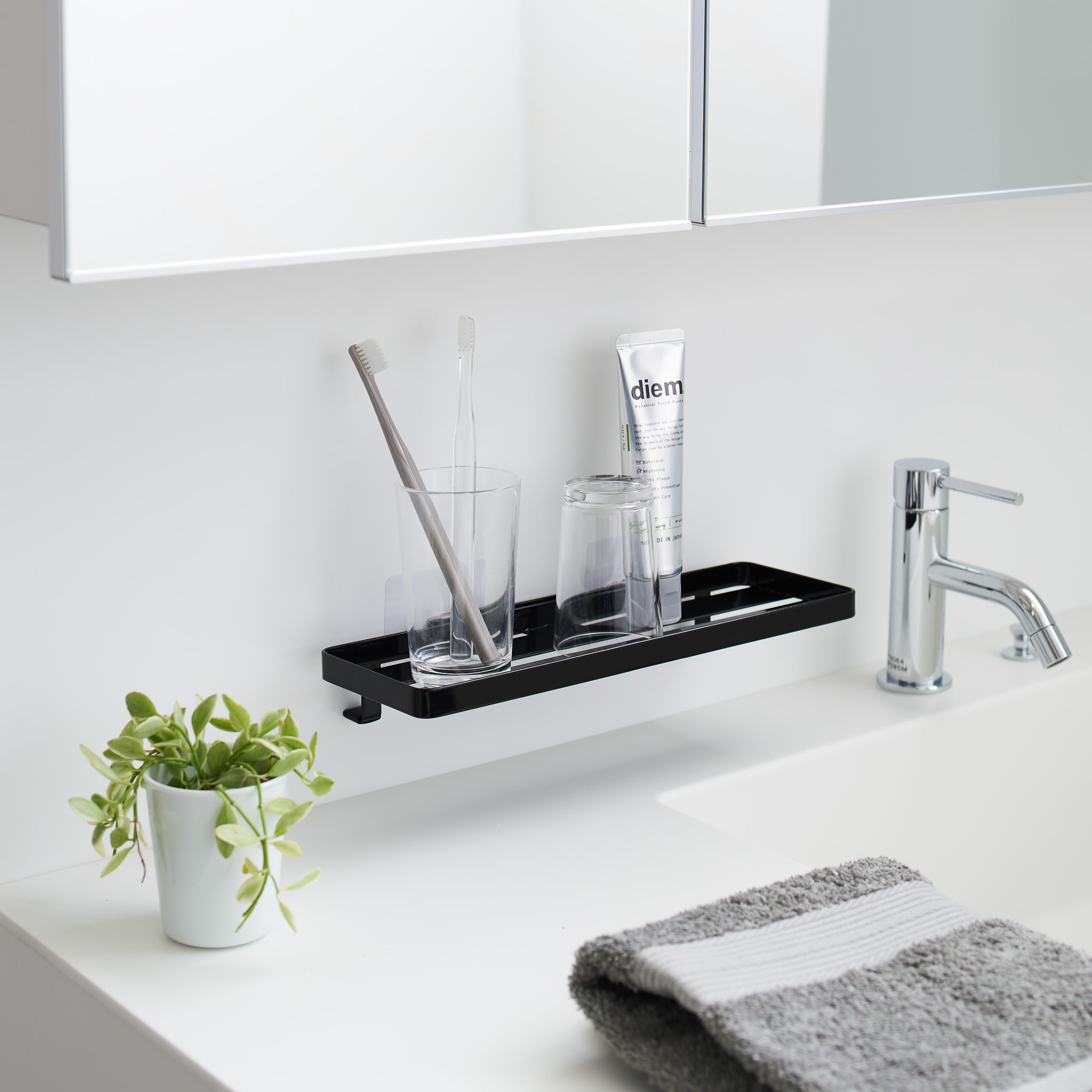 Film Hook Sanitary Tray : Floating Storage