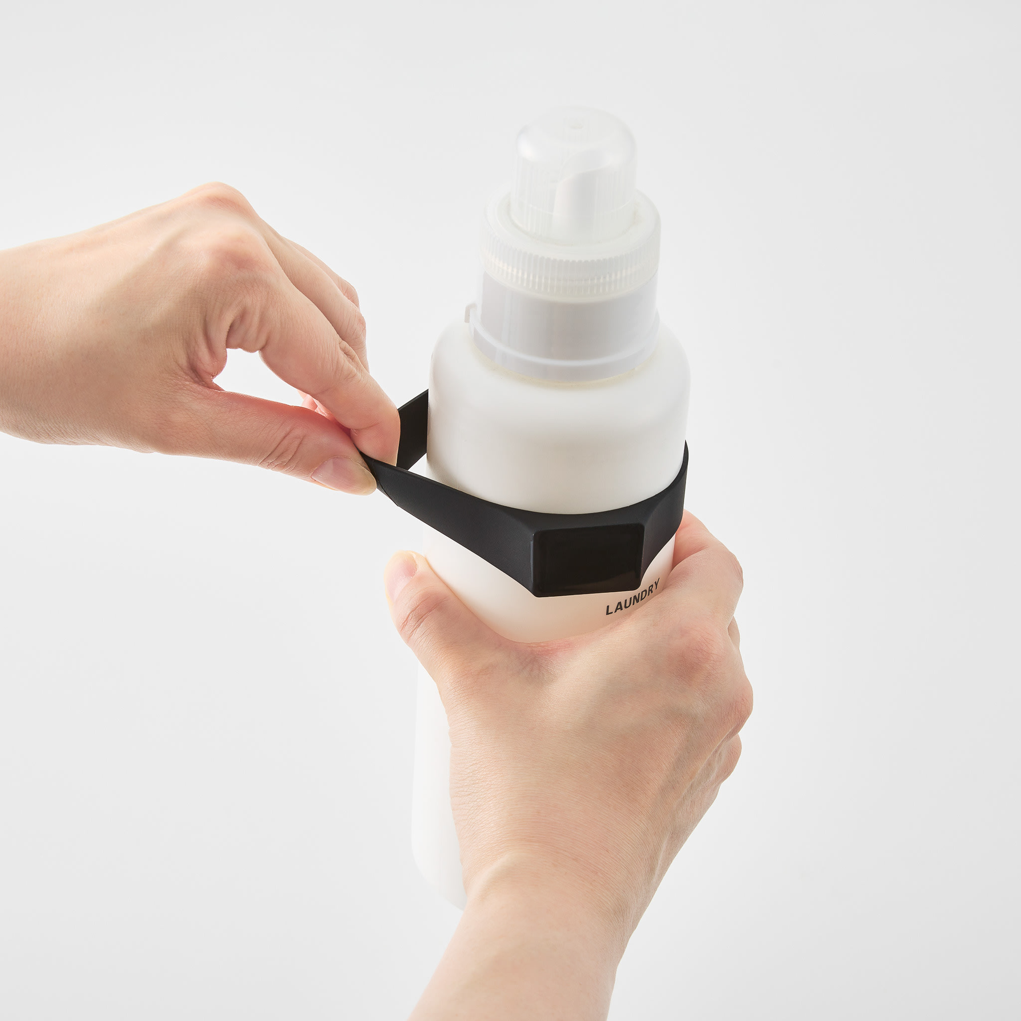 Magnetic Silicone Band : Fits Various Sizes