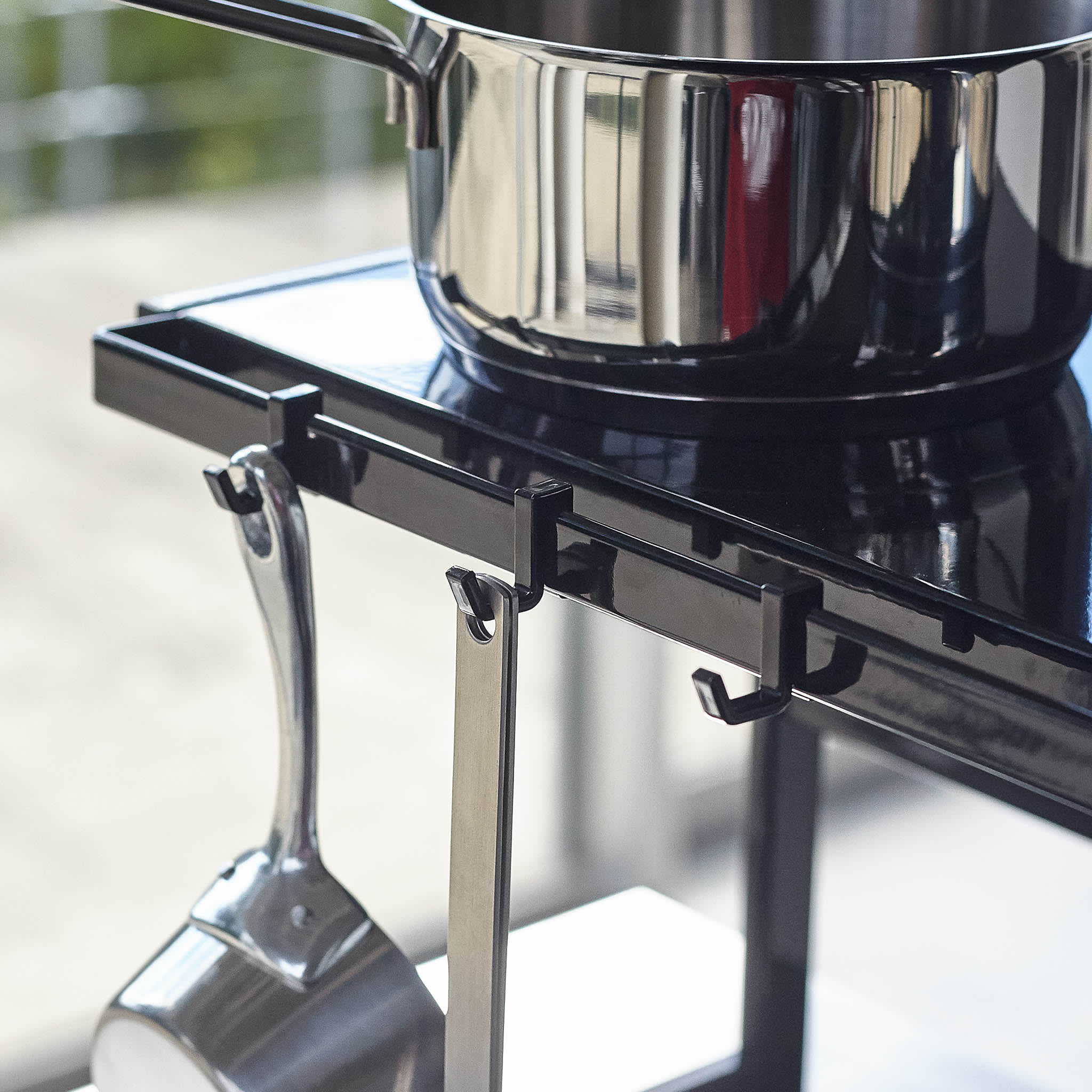 Extendable Kitchen Shelf : Includes Hooks
