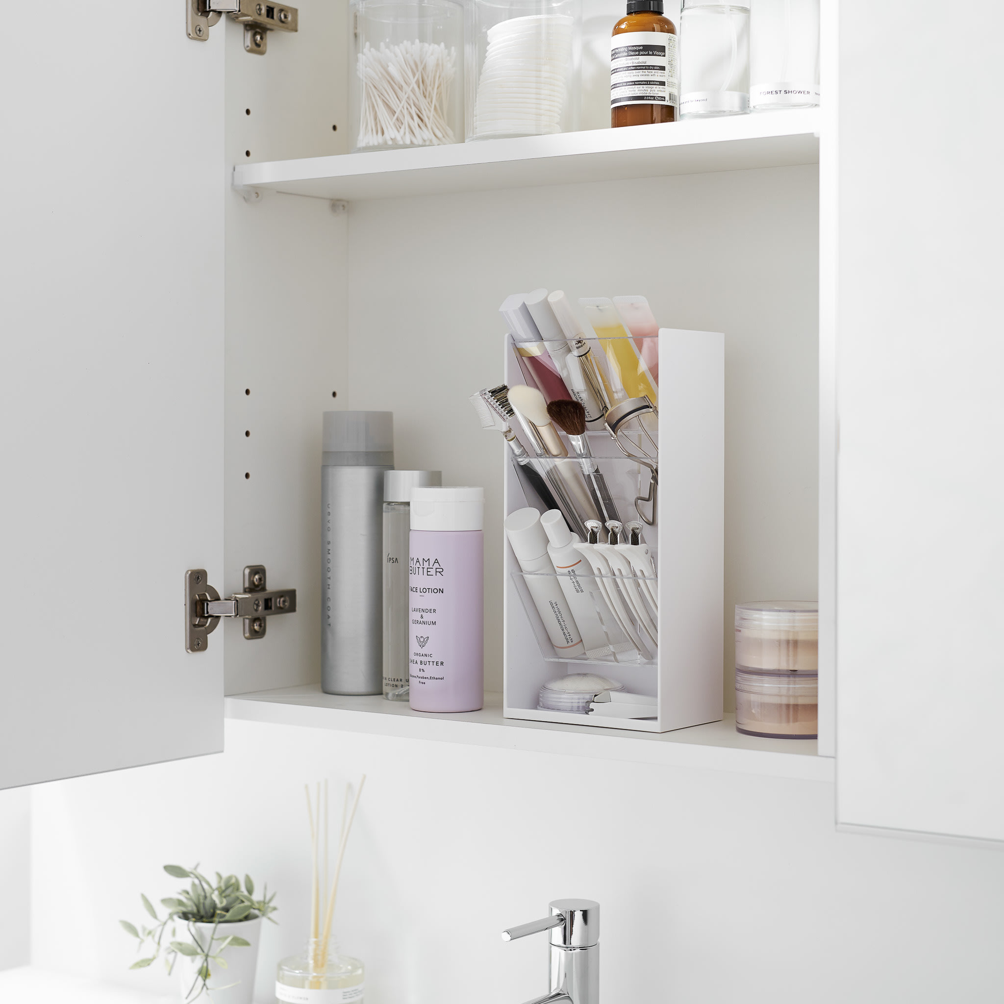 Makeup Storage Case : Compact Shape