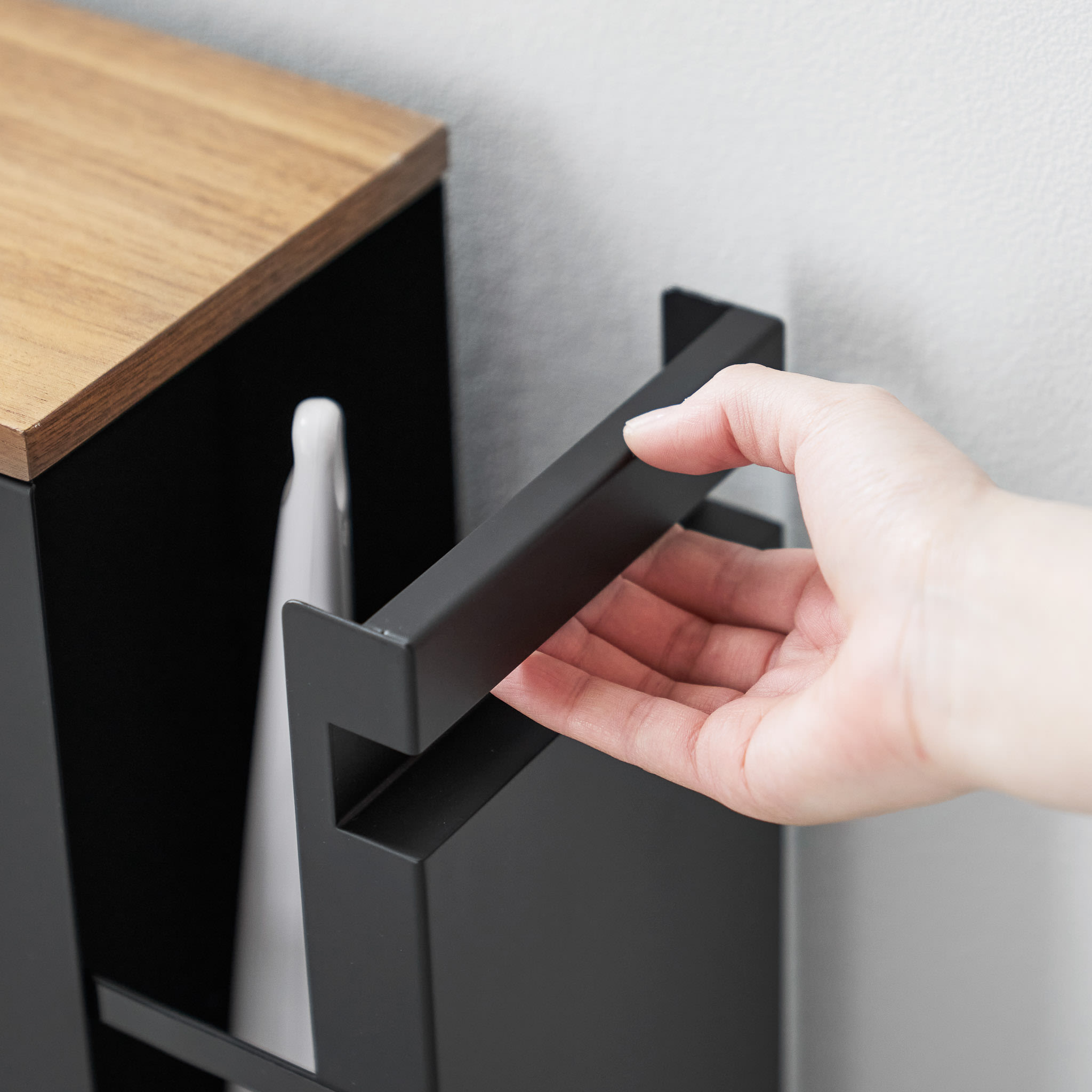 Sliding Wood-Top Storage Rack : Drawer with Convenient Handle