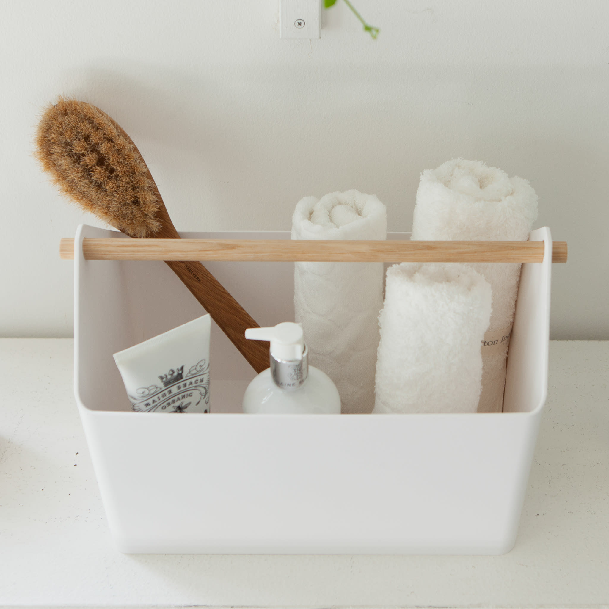 Aufbewahrungskorb : Ablage für die Reinigung.