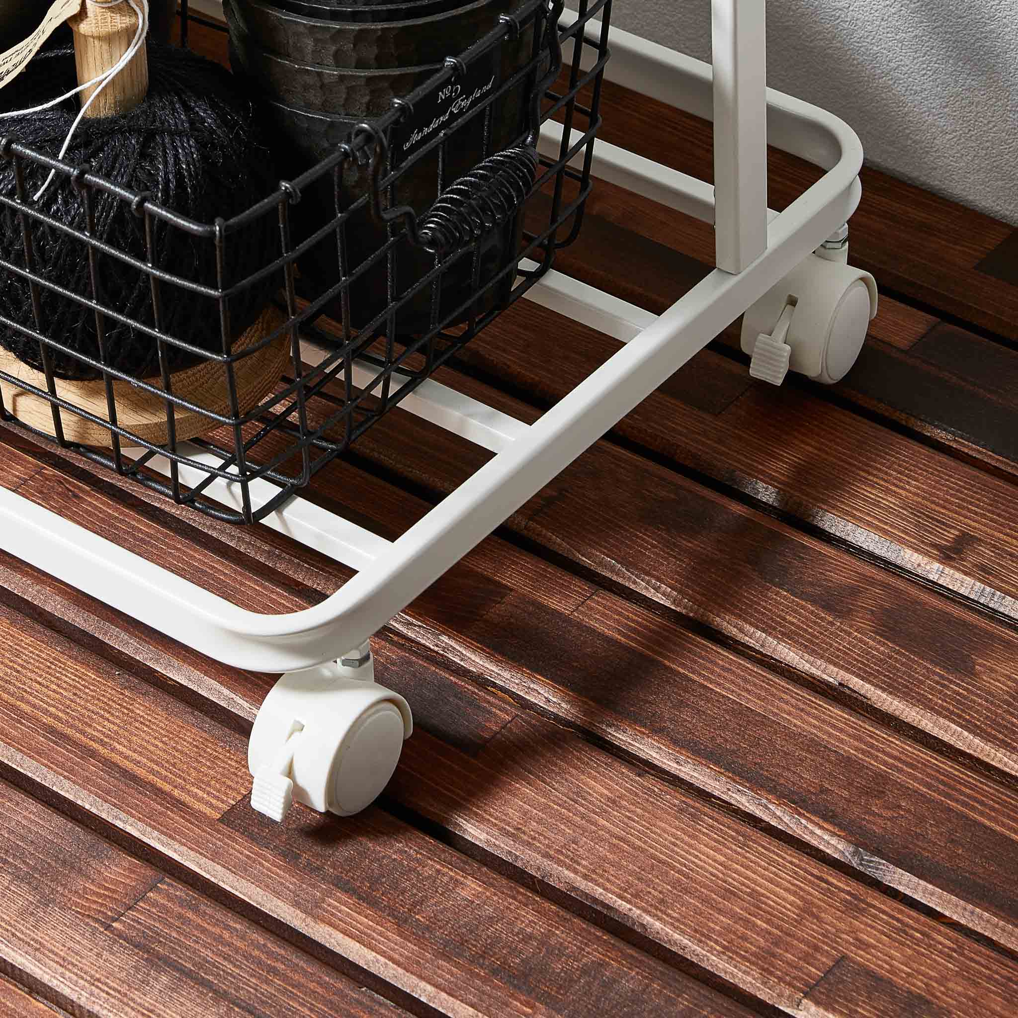 Storage Rack with Caster : Mobile with Casters