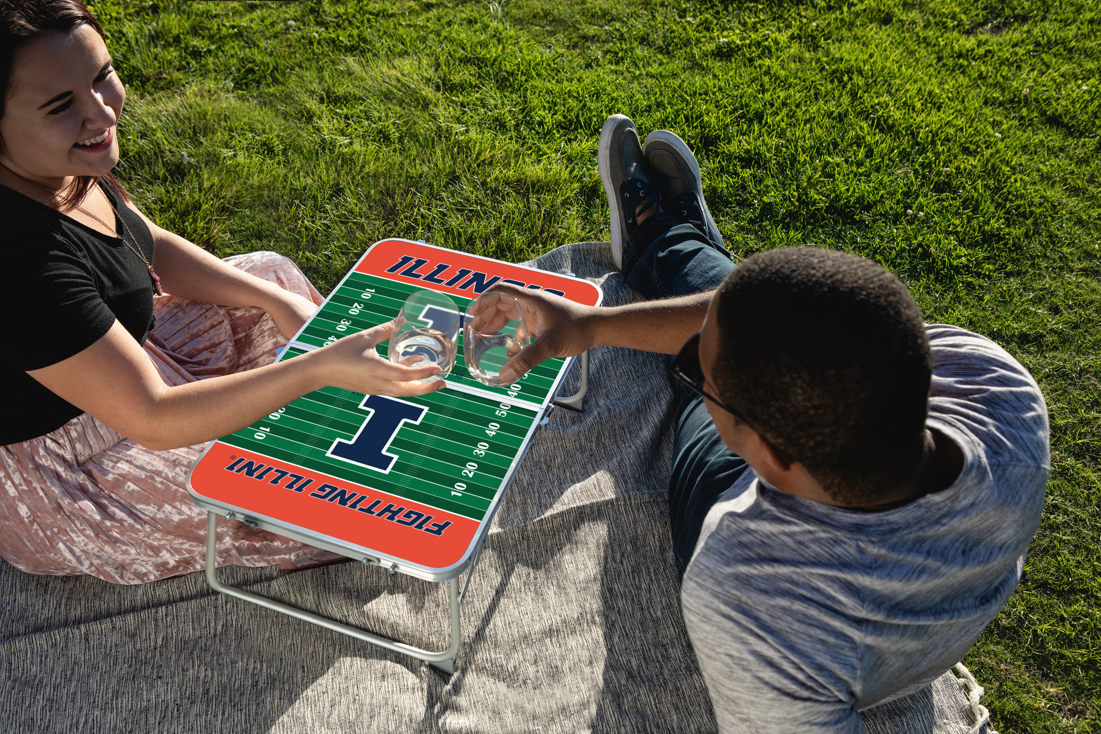 Illinois Fighting Illini - Concert Table Mini Portable Table