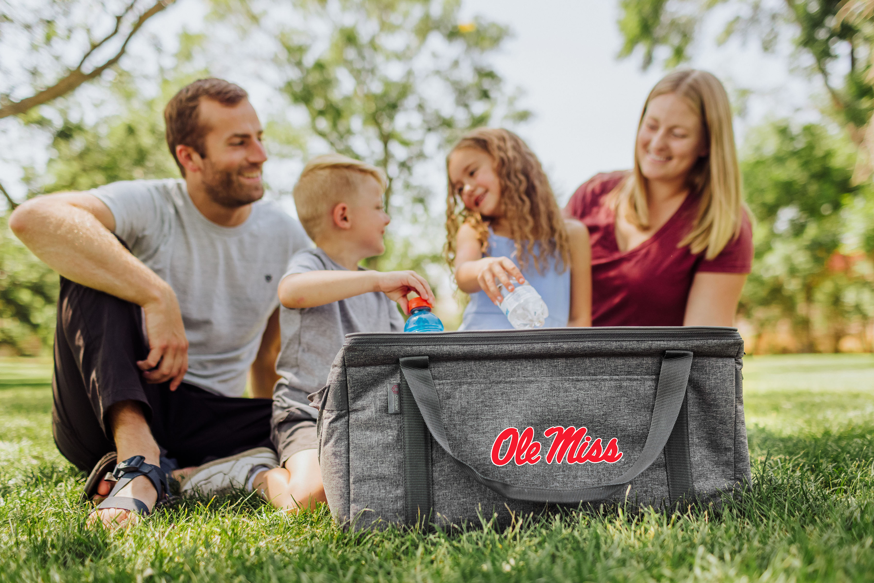 Ole Miss Rebels - 64 Can Collapsible Cooler