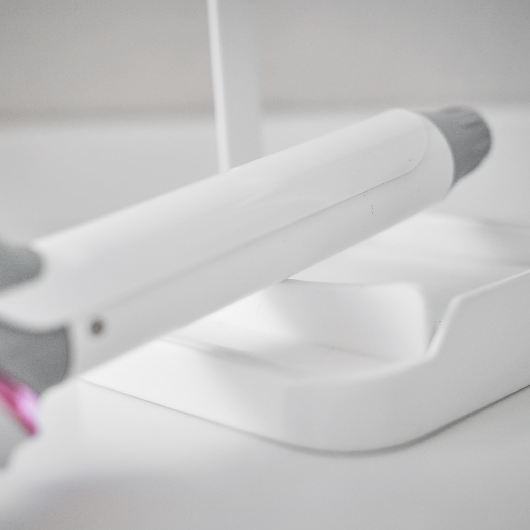 Hair Iron Stand : Safe & Thoughtful Design