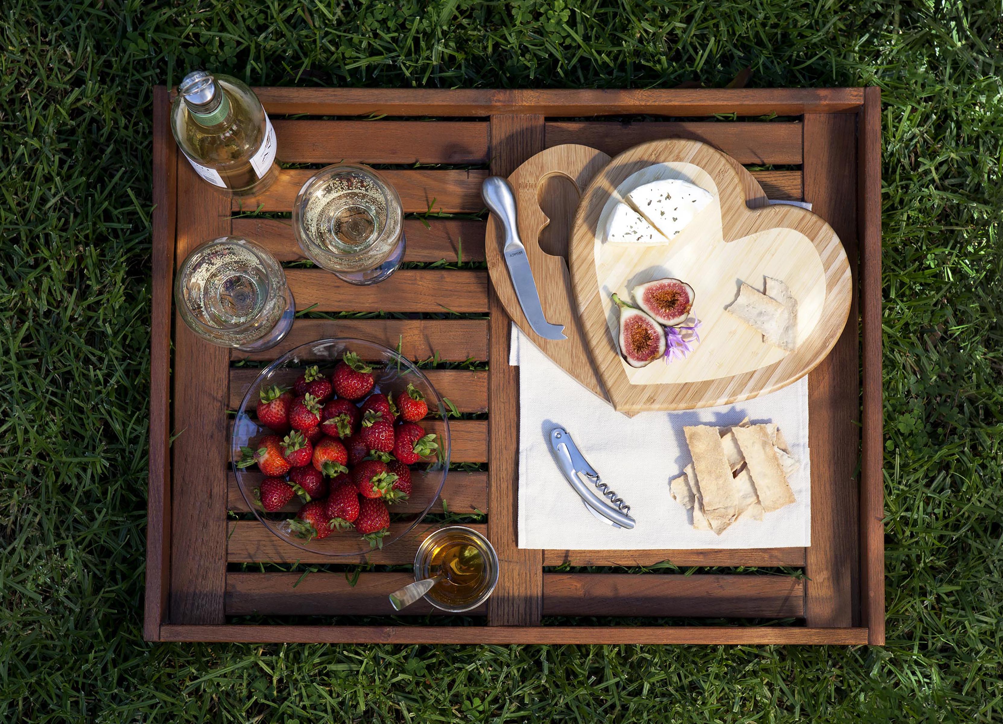 Heart Cheese Cutting Board & Tools Set