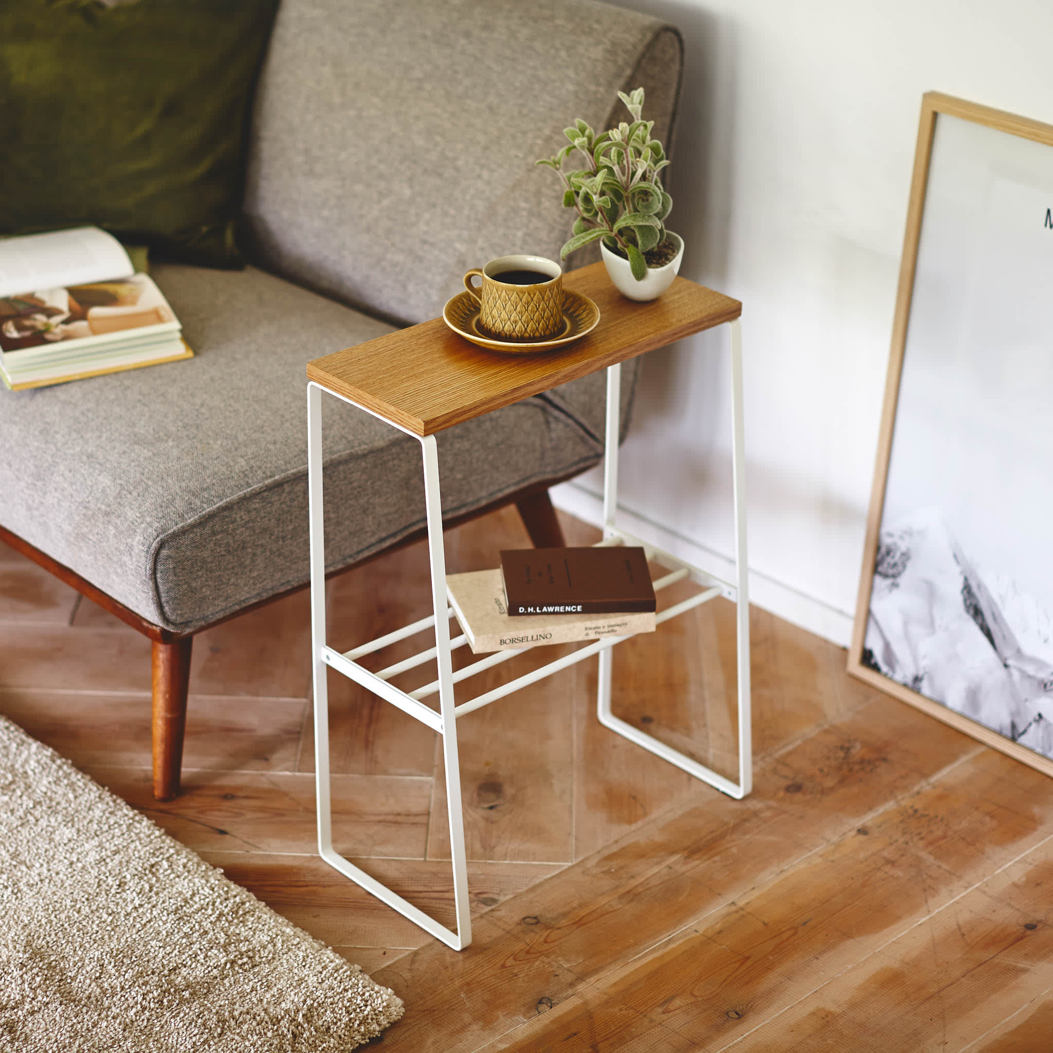Side Table : Compact Yet Sturdy