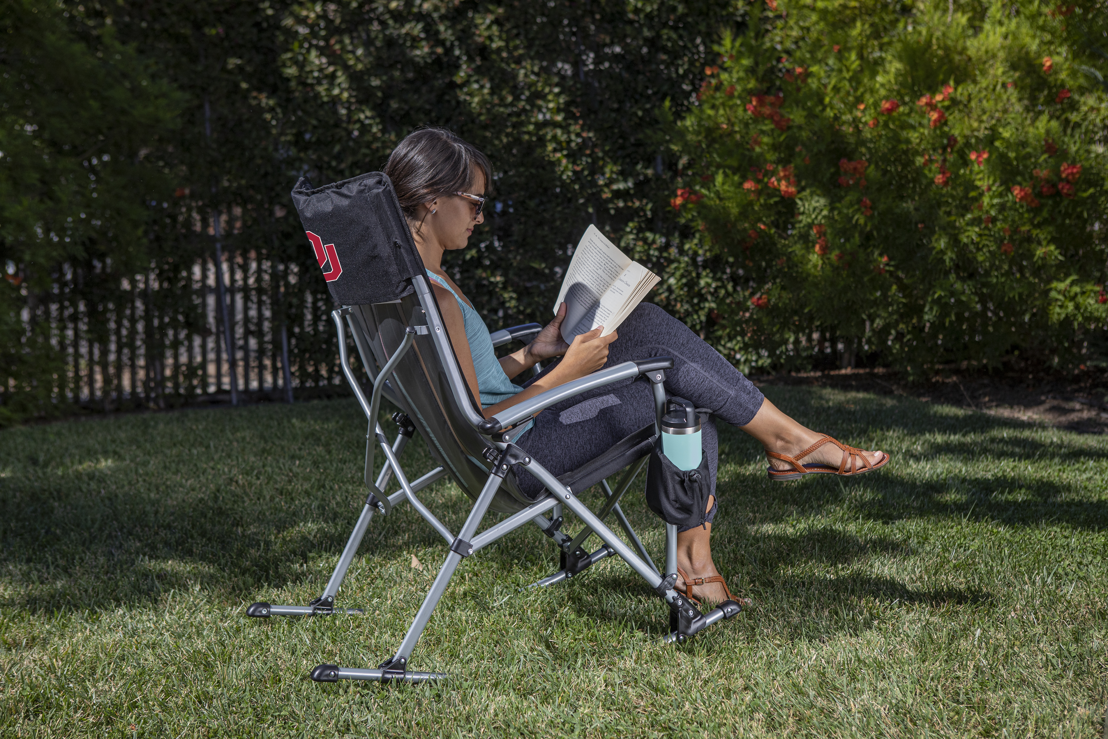 Oklahoma Sooners - Outdoor Rocking Camp Chair