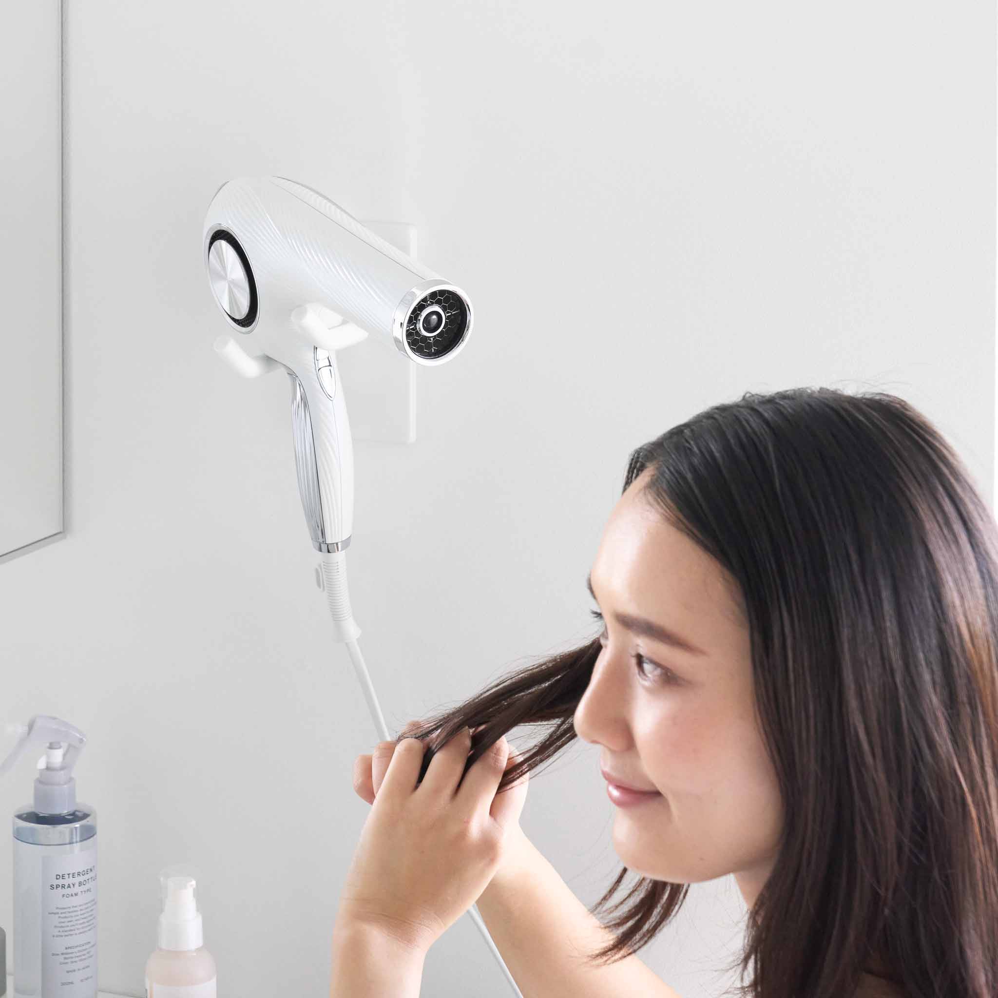 Adjustable Wall-Mounted Hair Dryer Holder : Adjustable Tilting Hook