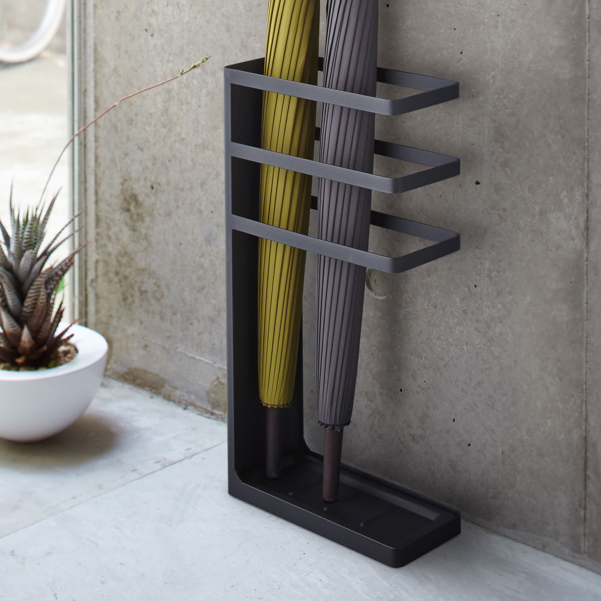 Slim Umbrella Stand : Large Capacity