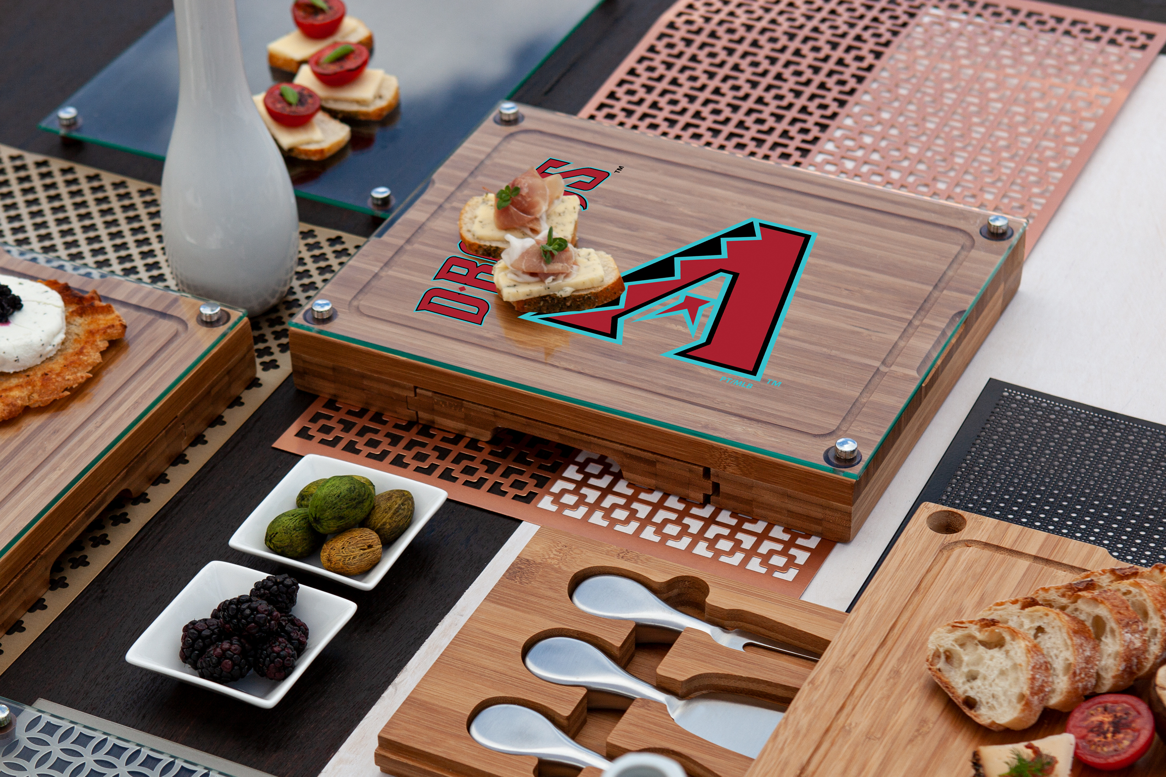 Arizona Diamondbacks - Concerto Glass Top Cheese Cutting Board & Tools Set