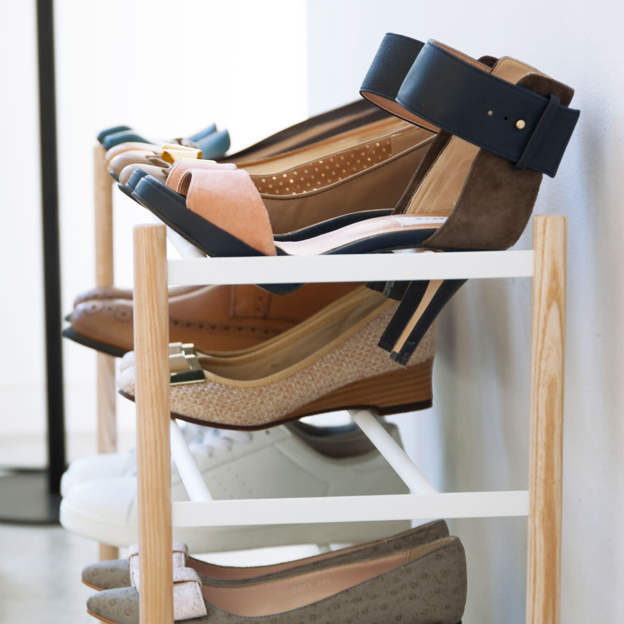3-Tiered Extendable Shoe Rack : Stylish Wood and Steel Design