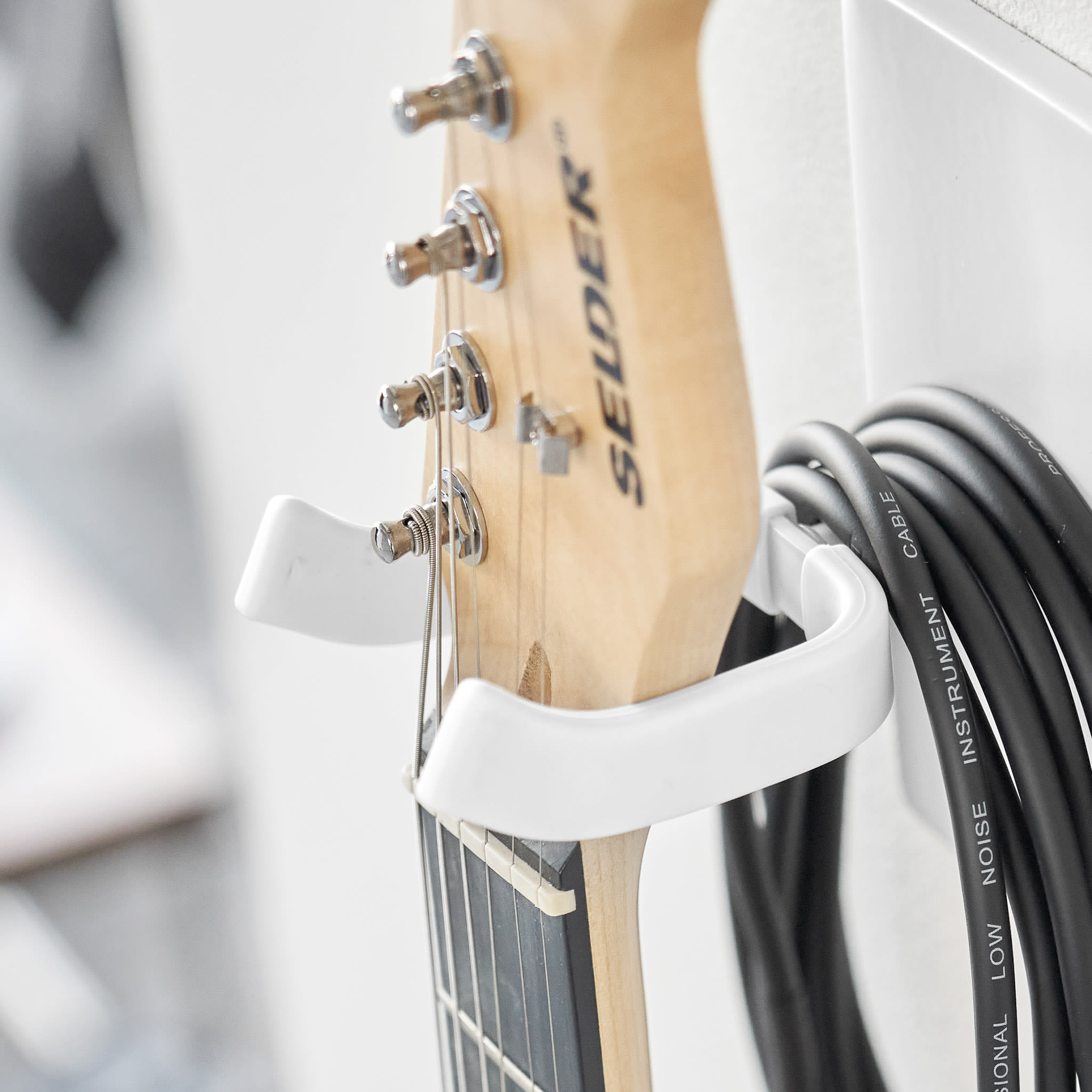 Wandmontierter Gitarrenhalter : Silikonüberzogene Halterung