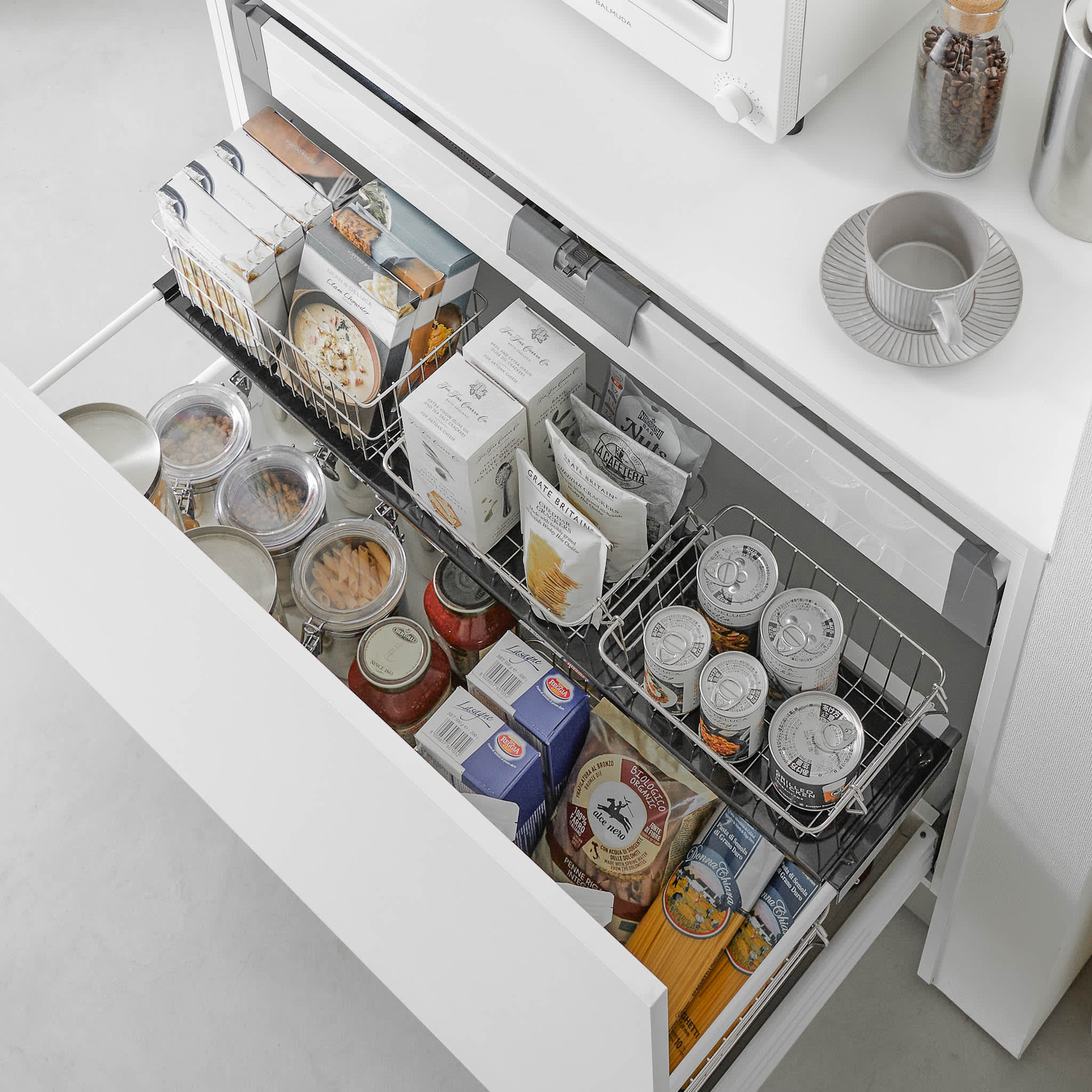 Extendable Drawer Shelf : Additional Storage Space