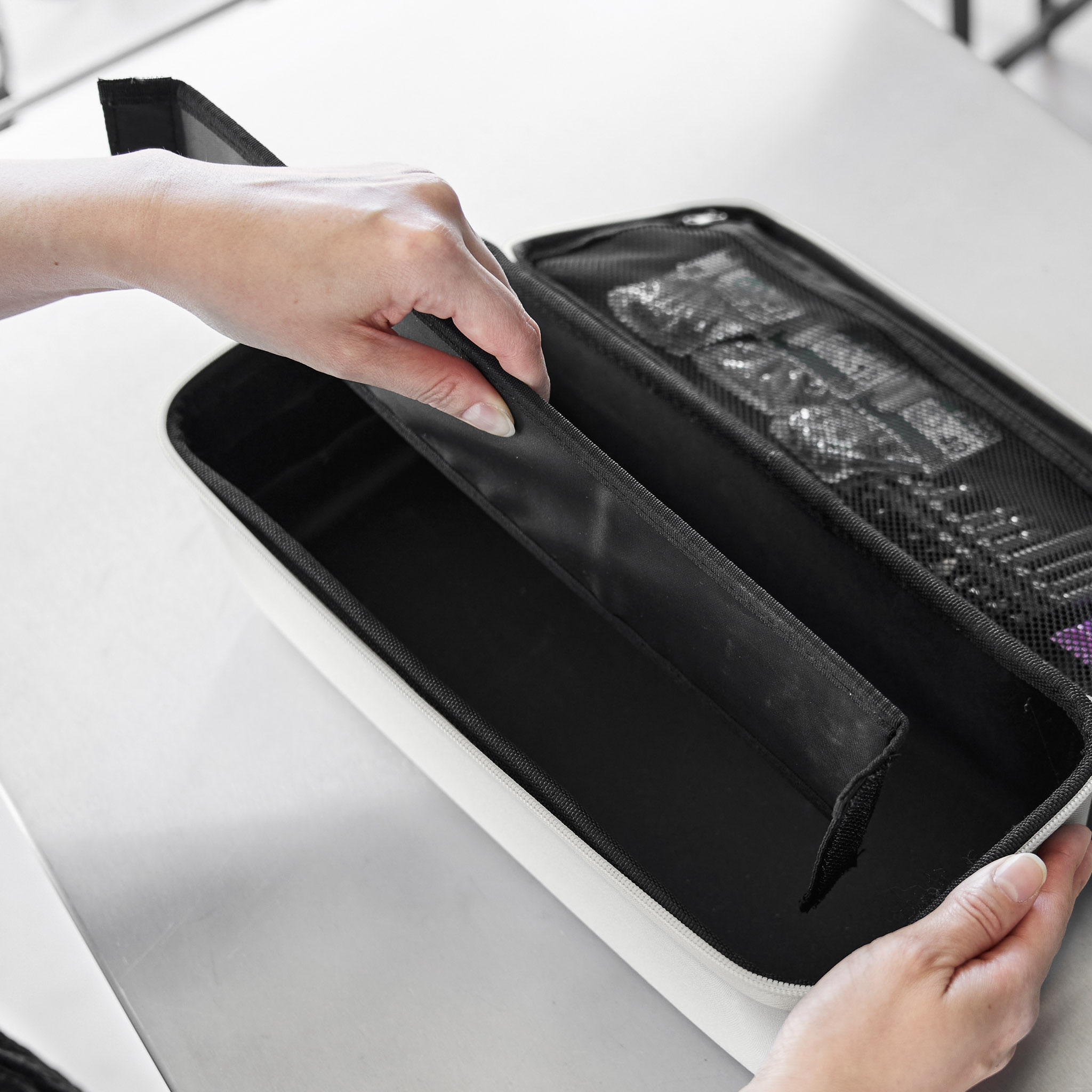 Werkzeugtasche mit Trennwand : Verstellbare Trennwand