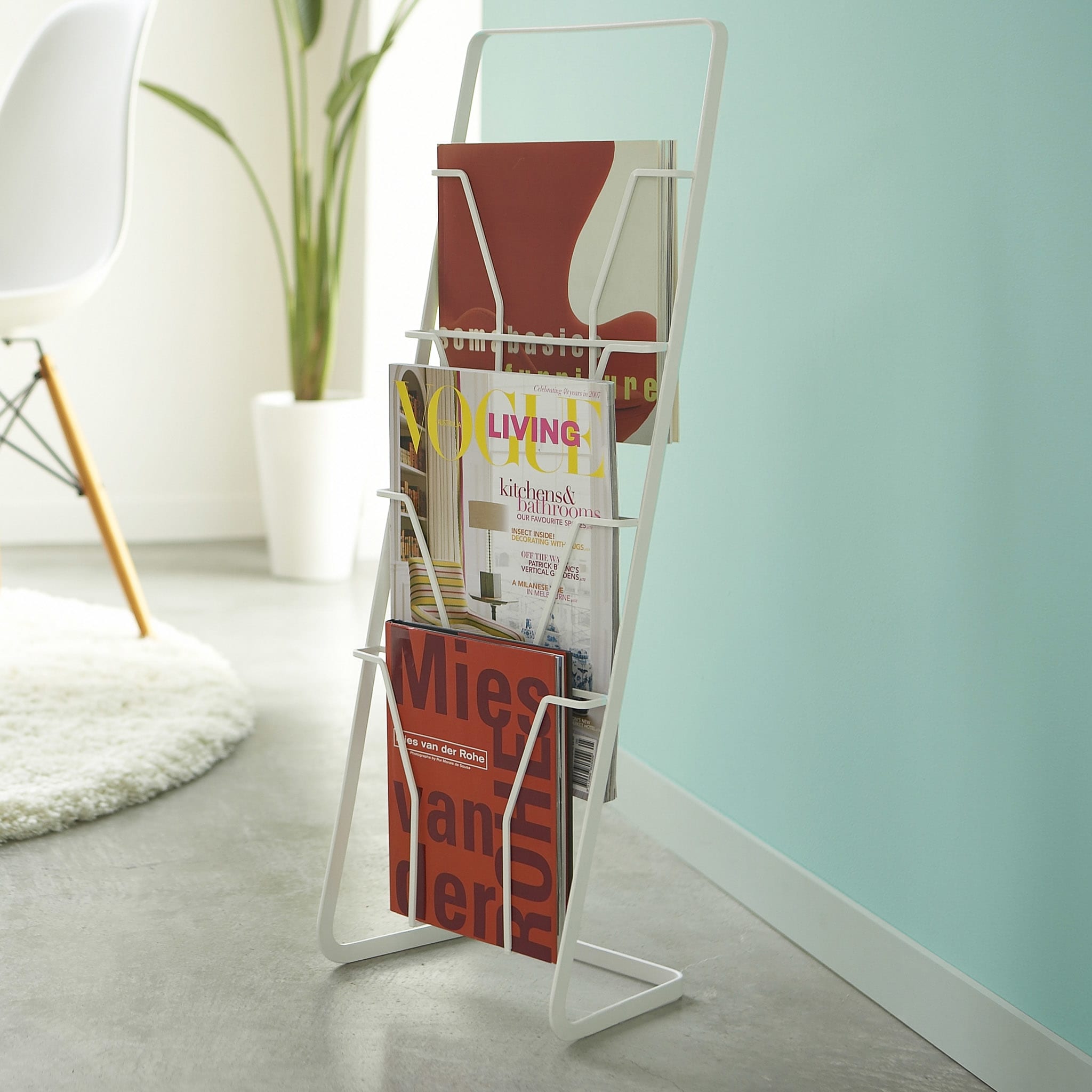 Magazine Rack with 4 Pockets : Four-Tier Storage