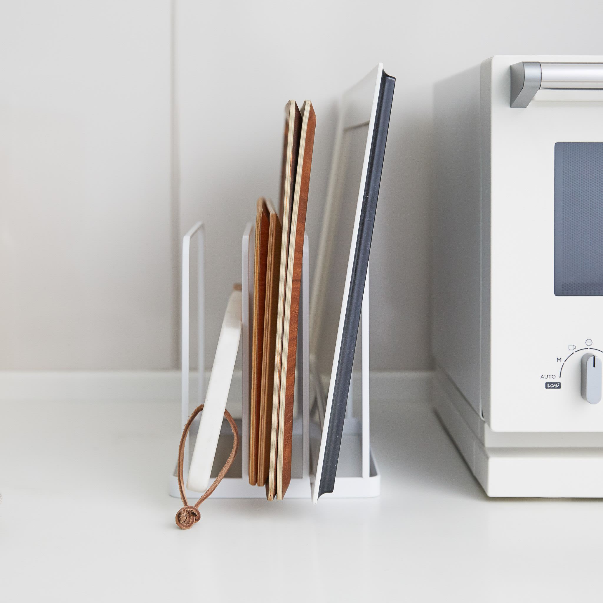 Tray Stand : Three Compartments