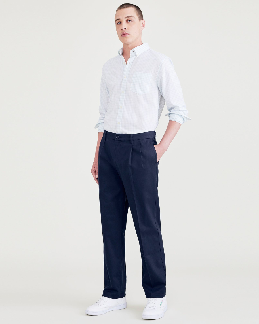 A65760003 - Signature Iron Free Khakis, Pleated, Classic Fit with Stain Defender®