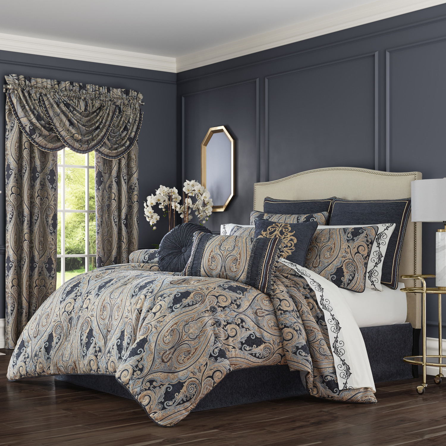 Indigo Queen 4Pc. Comforter Set