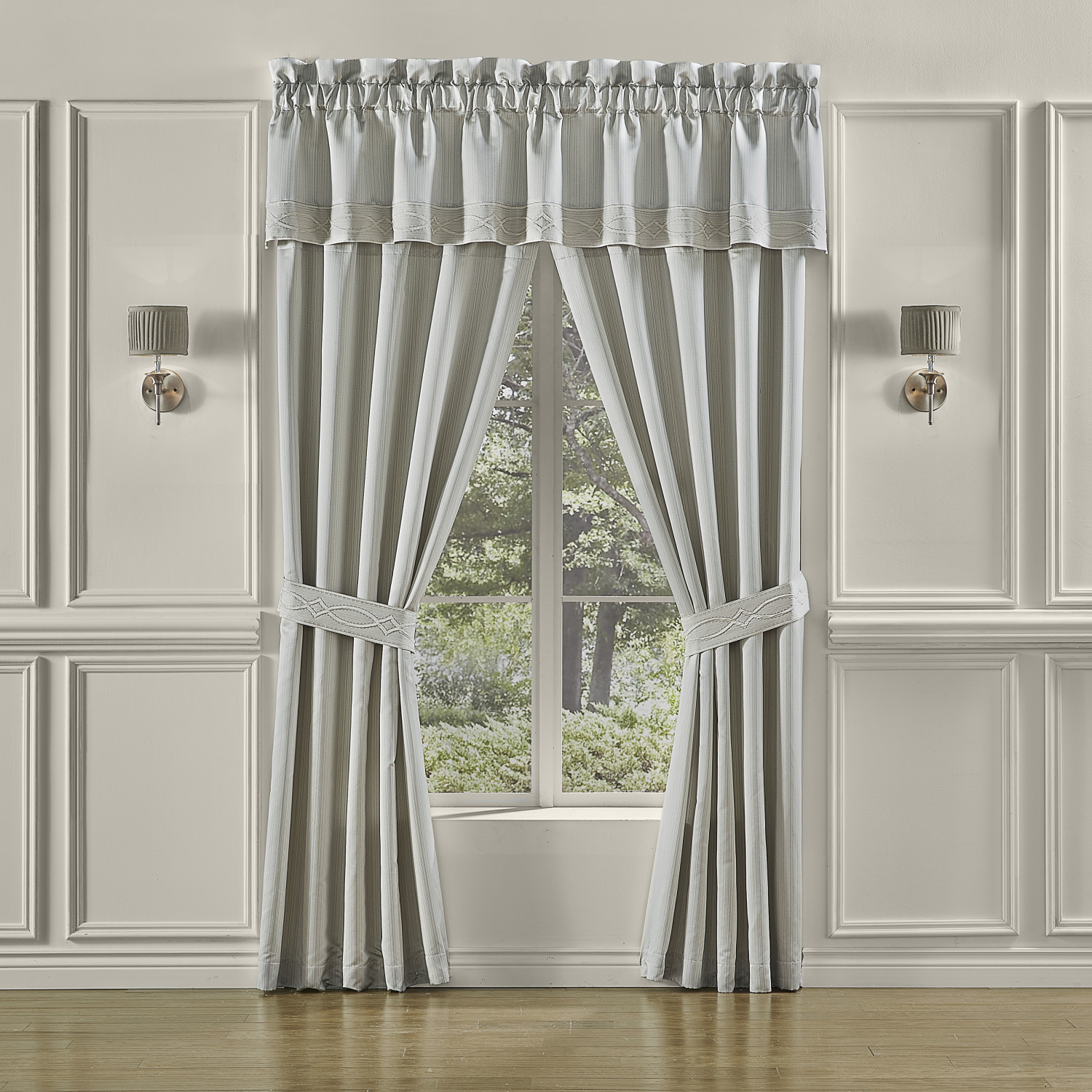 Spa Queen 4Pc. Comforter Set
