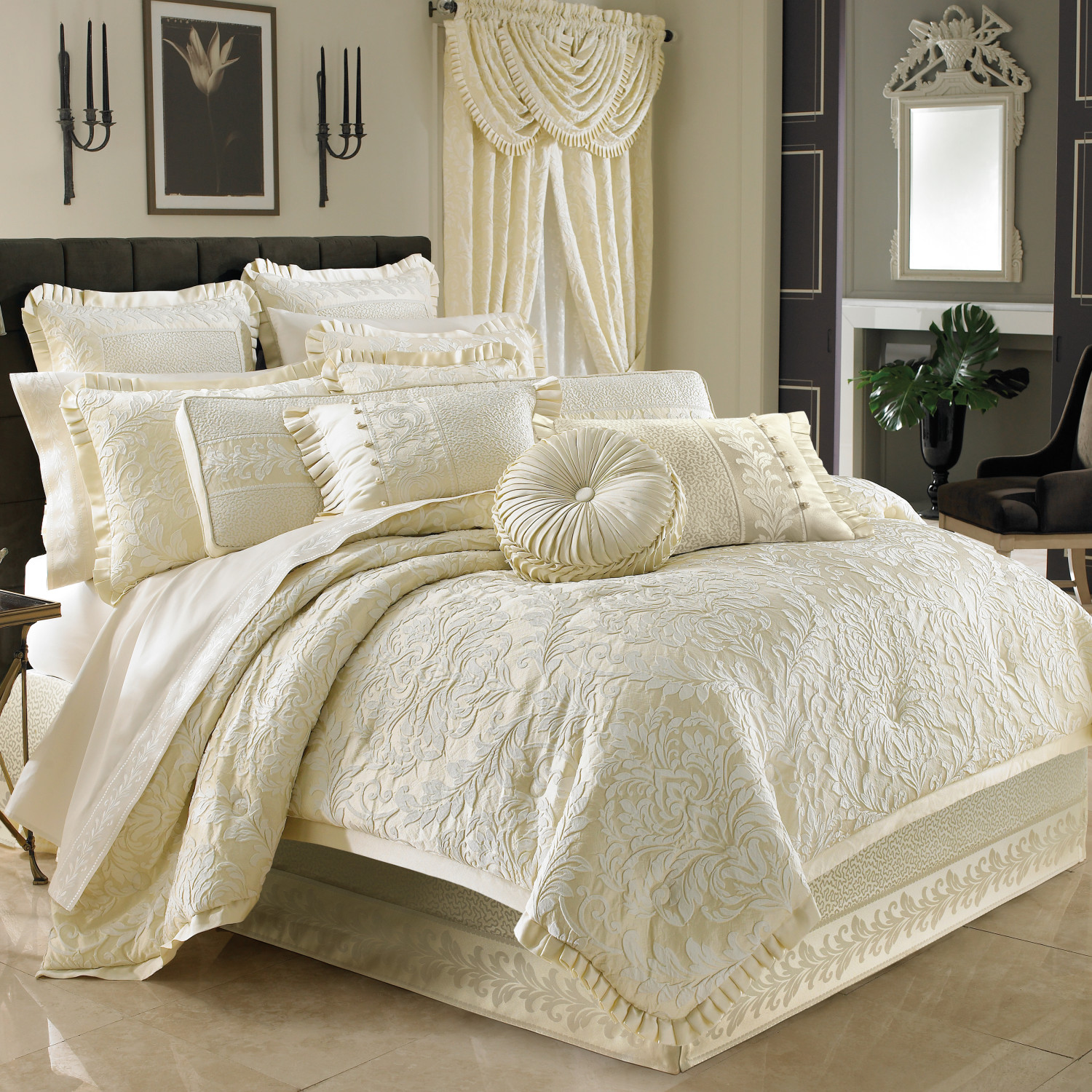 Ivory Tufted Round Decorative Throw Pillow