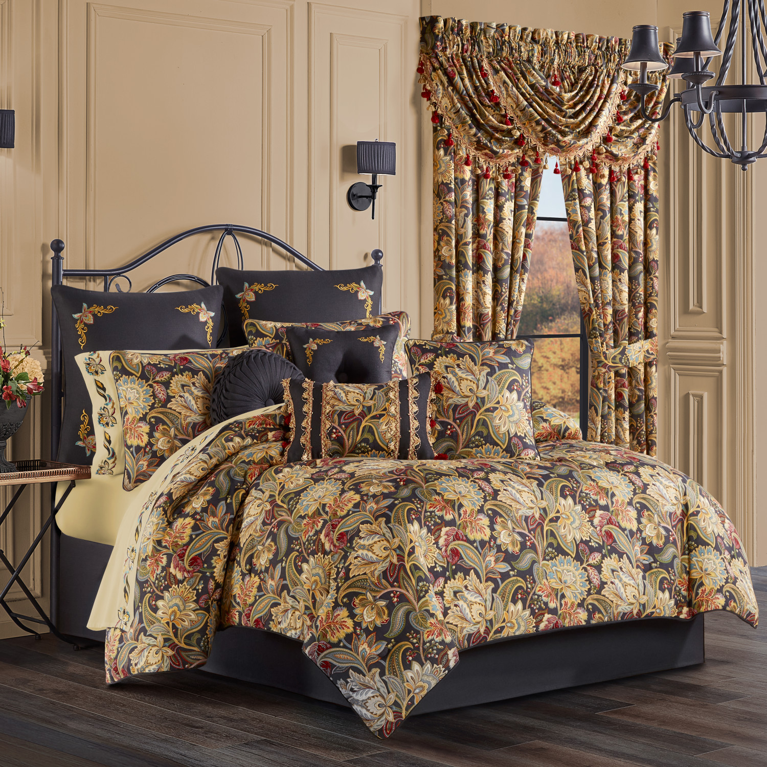 Black King 4Pc. Comforter Set