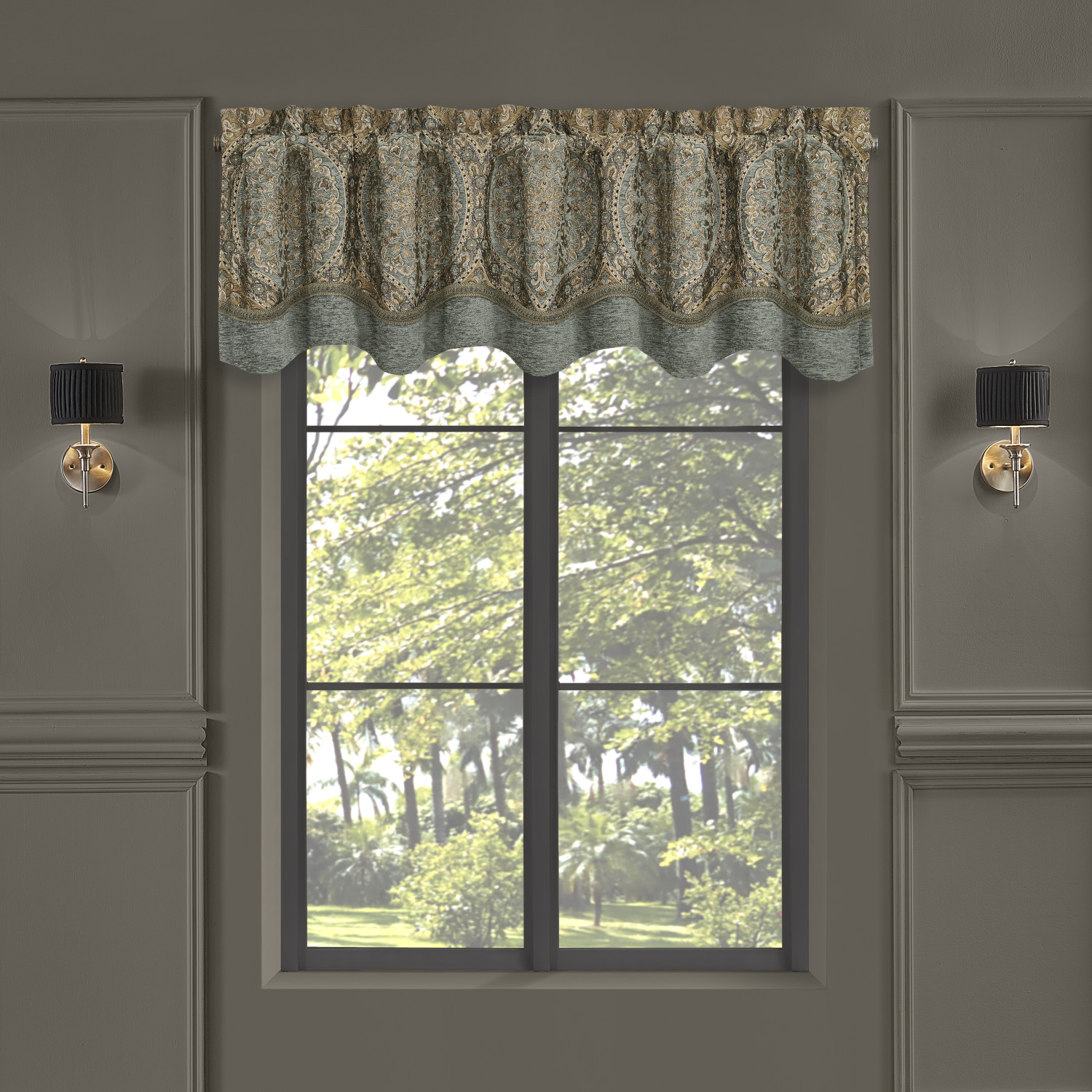 Spa Window Scallop Valance