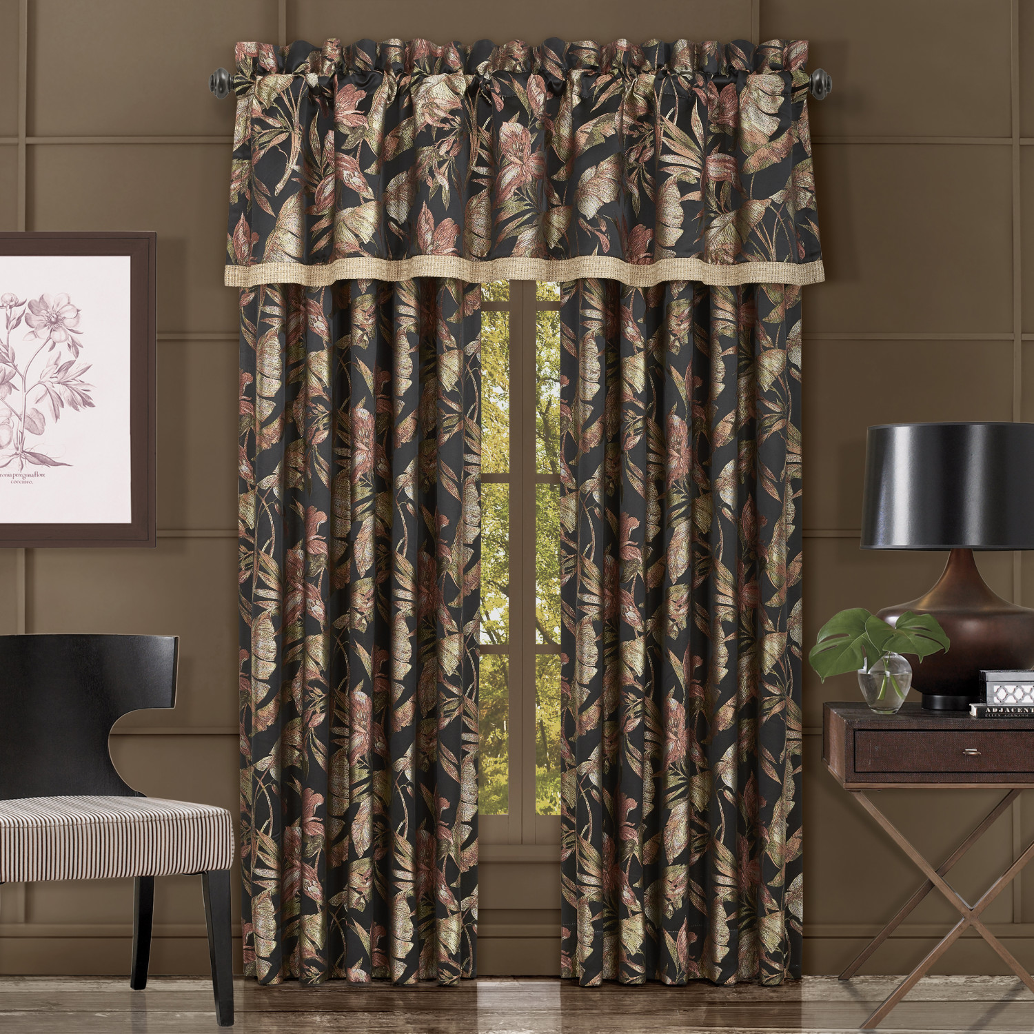 Black Queen 4Pc. Comforter Set