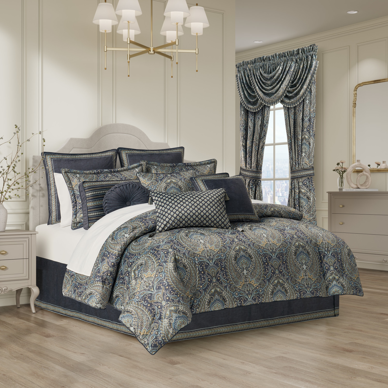 Blue Queen 4Pc. Comforter Set