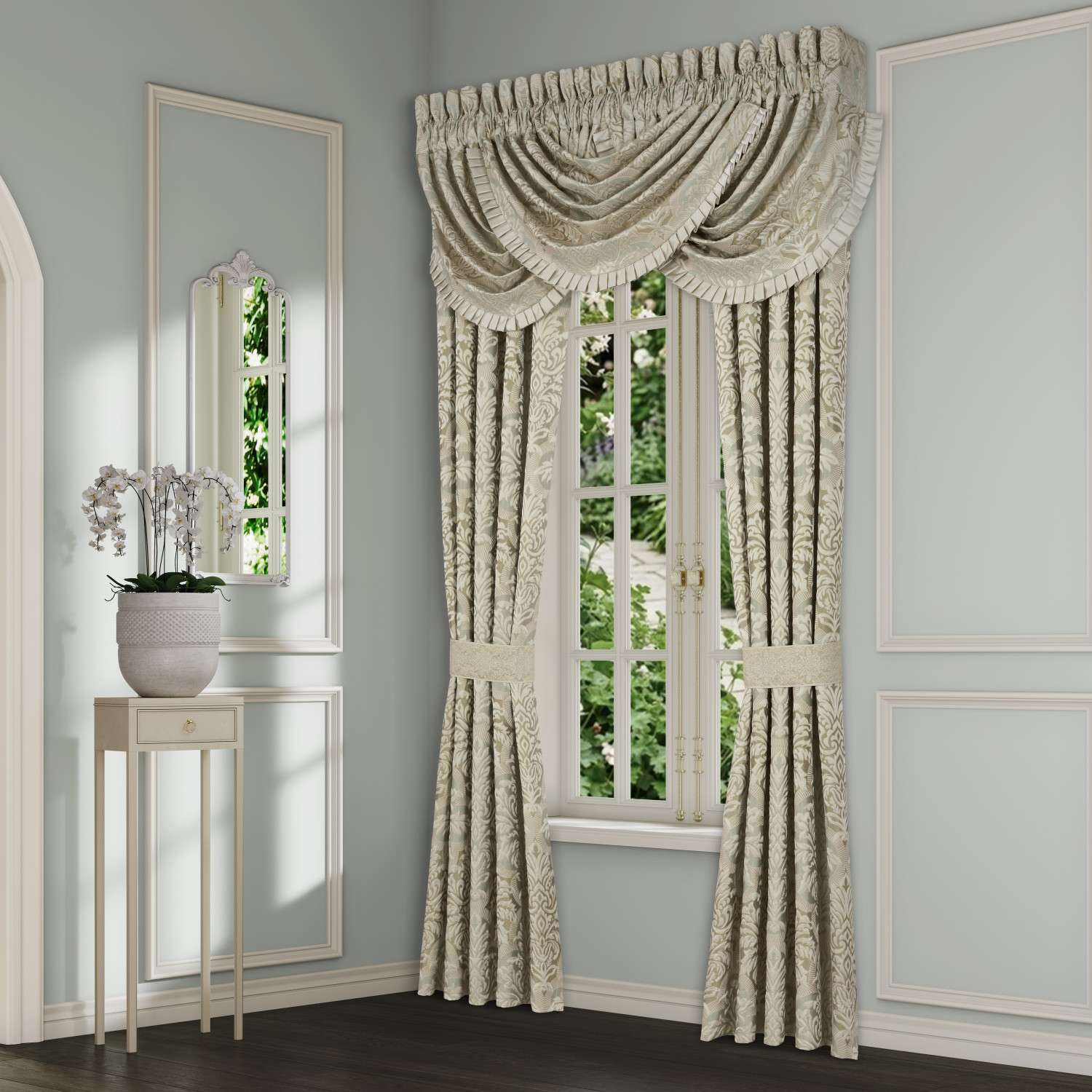 Aqua Queen 4Pc. Comforter Set