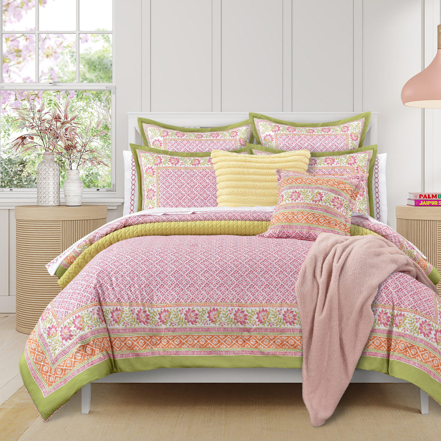 Pink Full/Queen 3Pc. Comforter Set