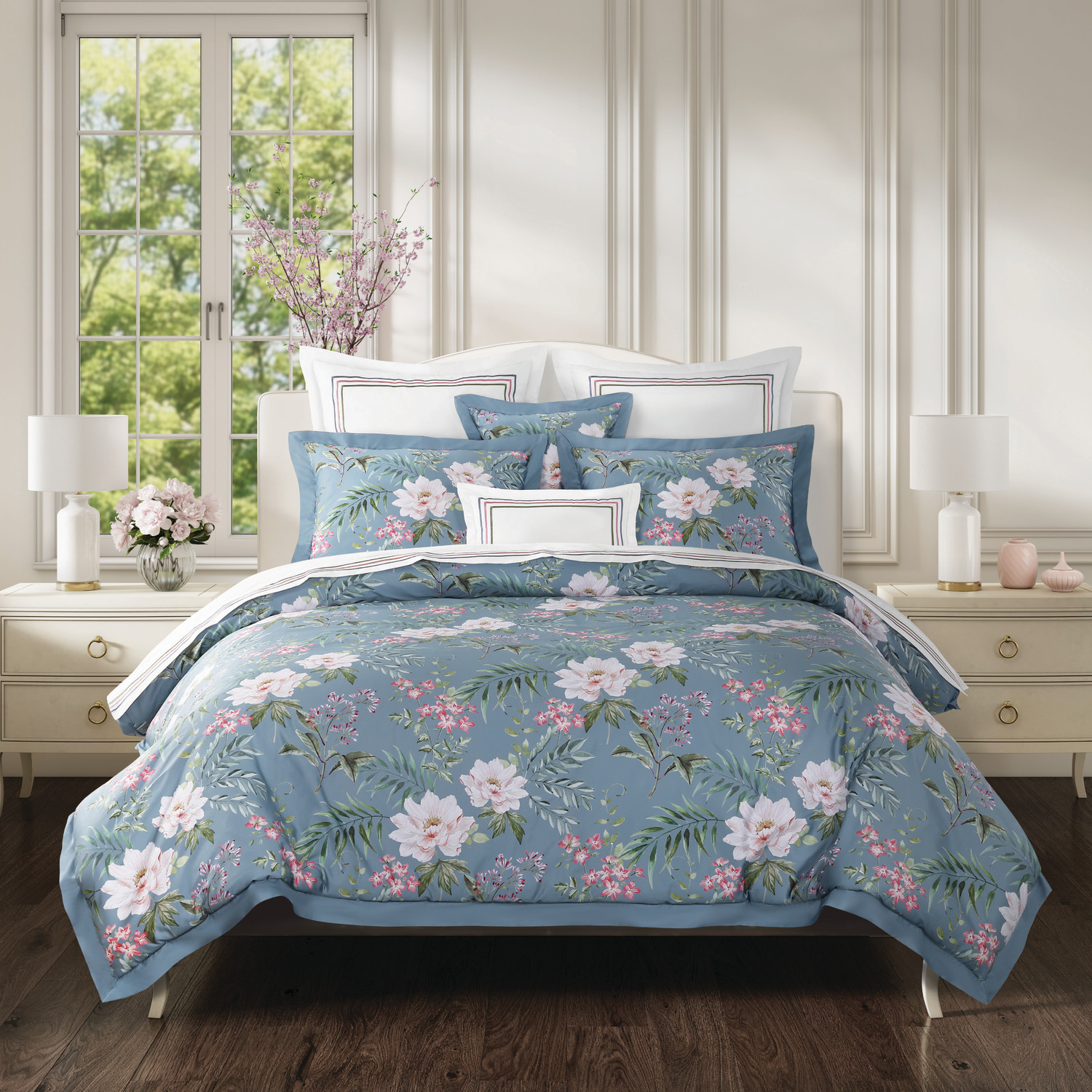 White 18inch Square Decorative Throw Pillow