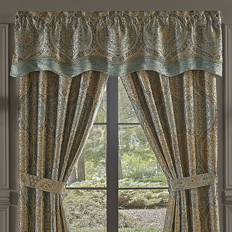 Spa Window Scallop Valance