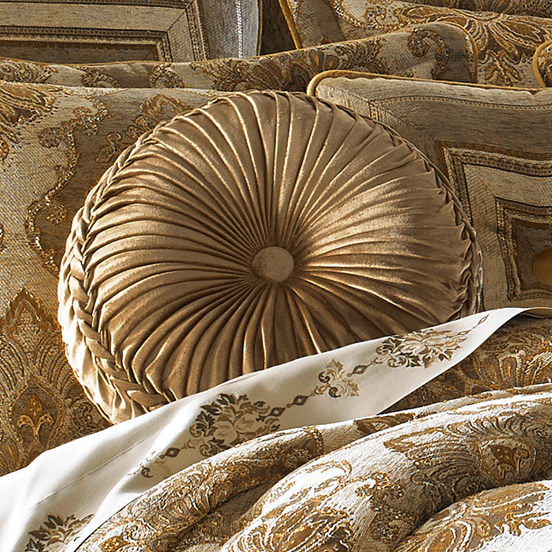 Natural Tufted Round Decorative Throw Pillow