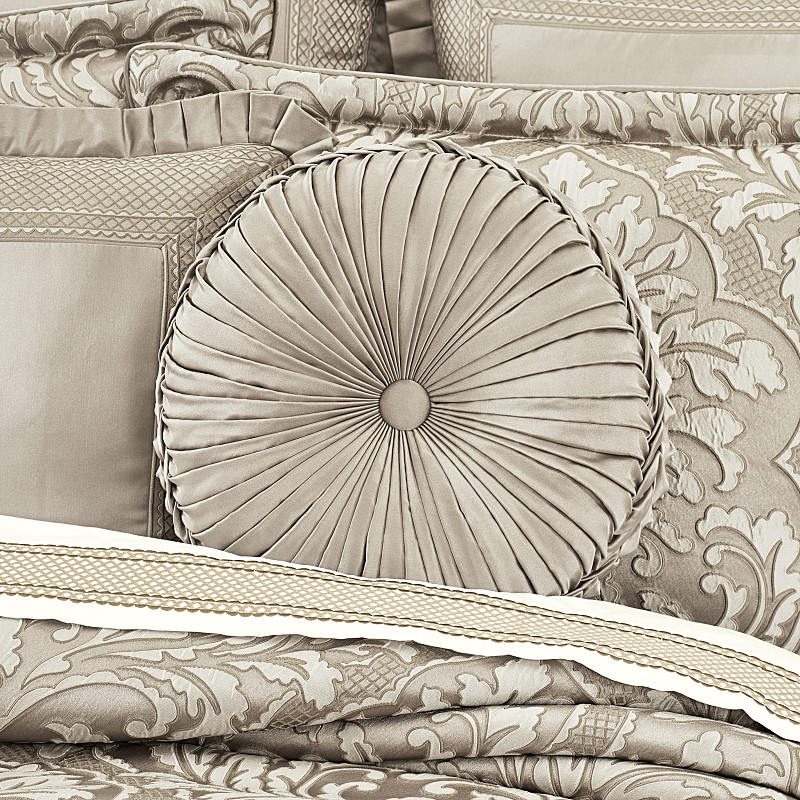 Flax Tufted Round Decorative Throw Pillow
