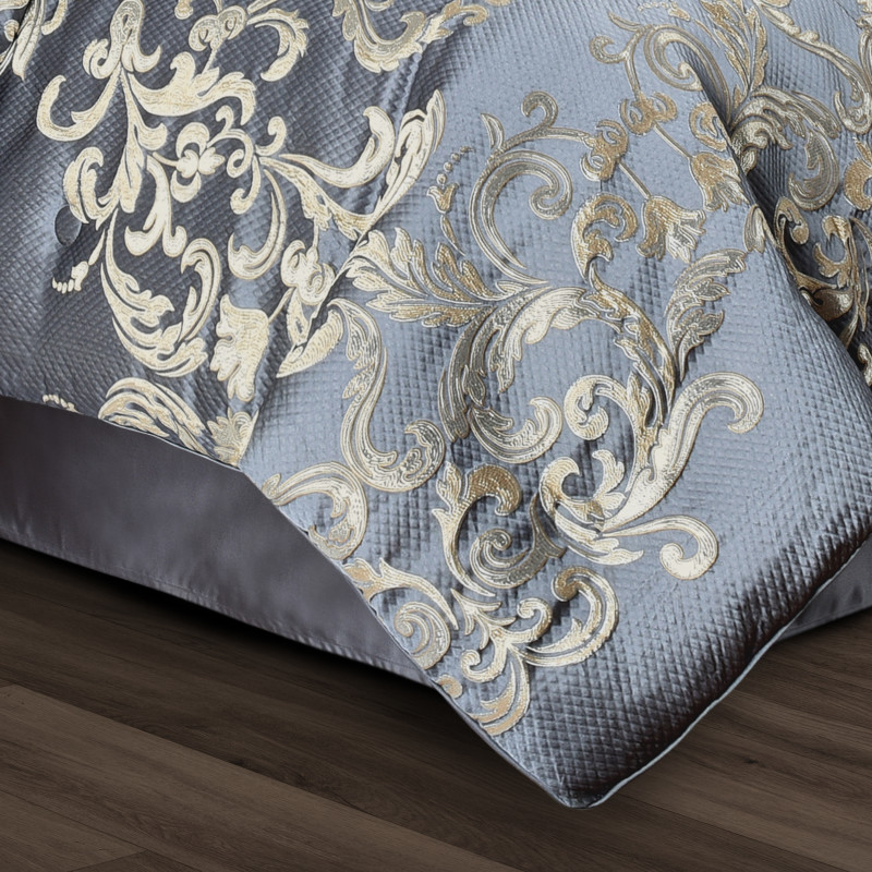 Powder Blue Queen 4Pc. Comforter Set