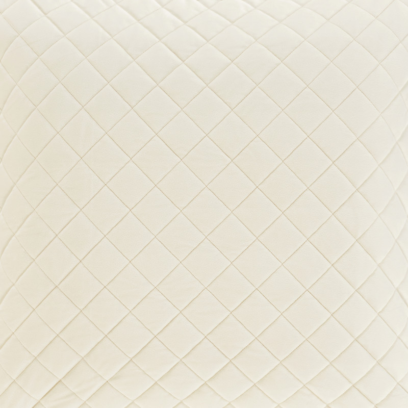 Winter White Full/Queen 3Pc. Quilt Set