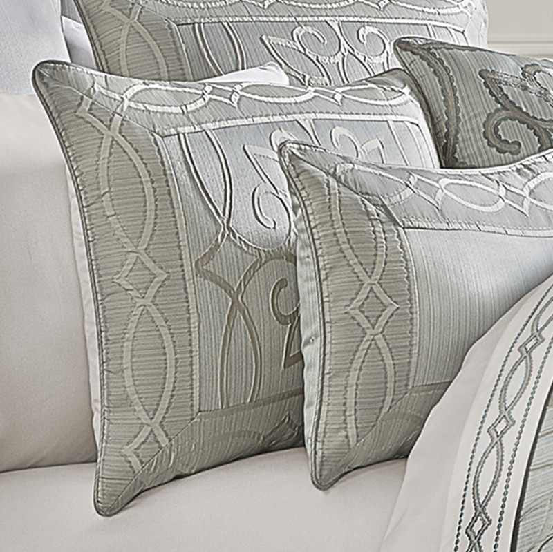 Spa Queen 4Pc. Comforter Set