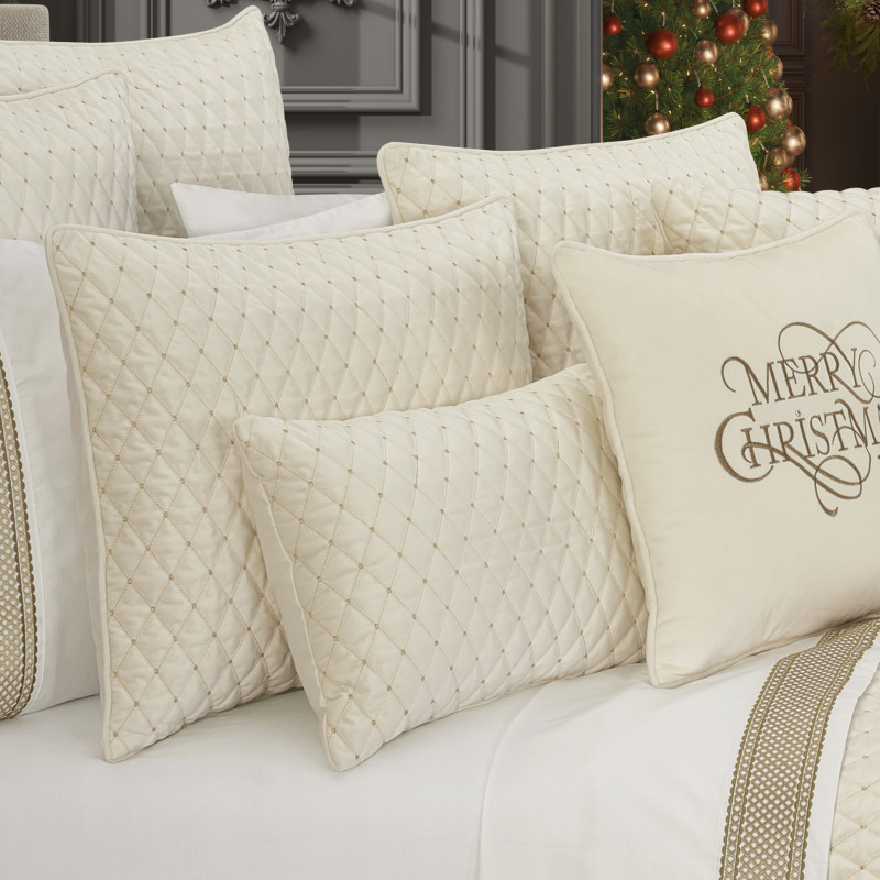 Winter White Full/Queen 3Pc. Quilt Set