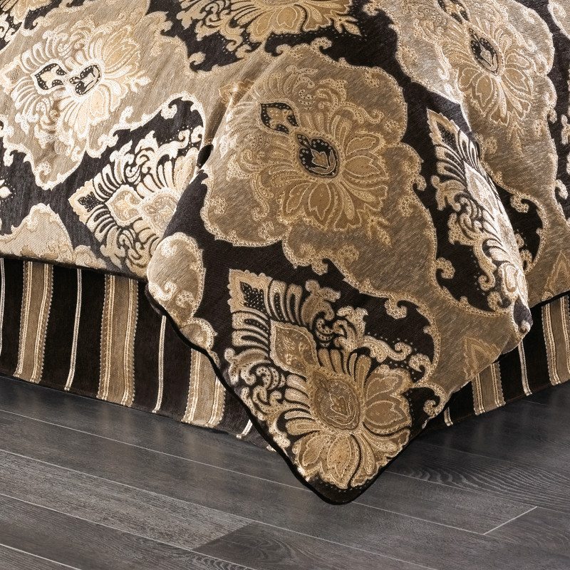 Black California King 4Pc. Comforter Set