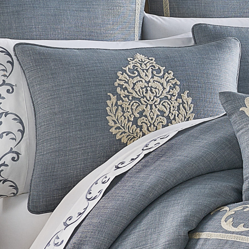 Blue Queen 4Pc. Comforter Set