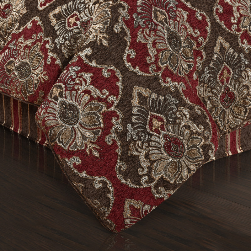 Chocolate Queen 4Pc. Comforter Set