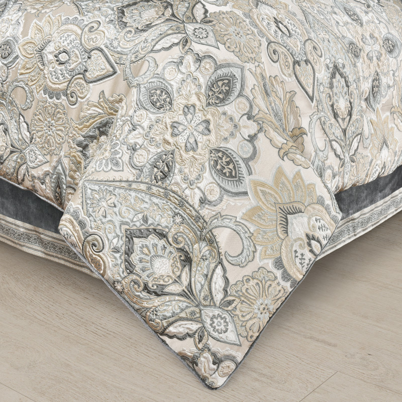 Spa Queen 4Pc. Comforter Set