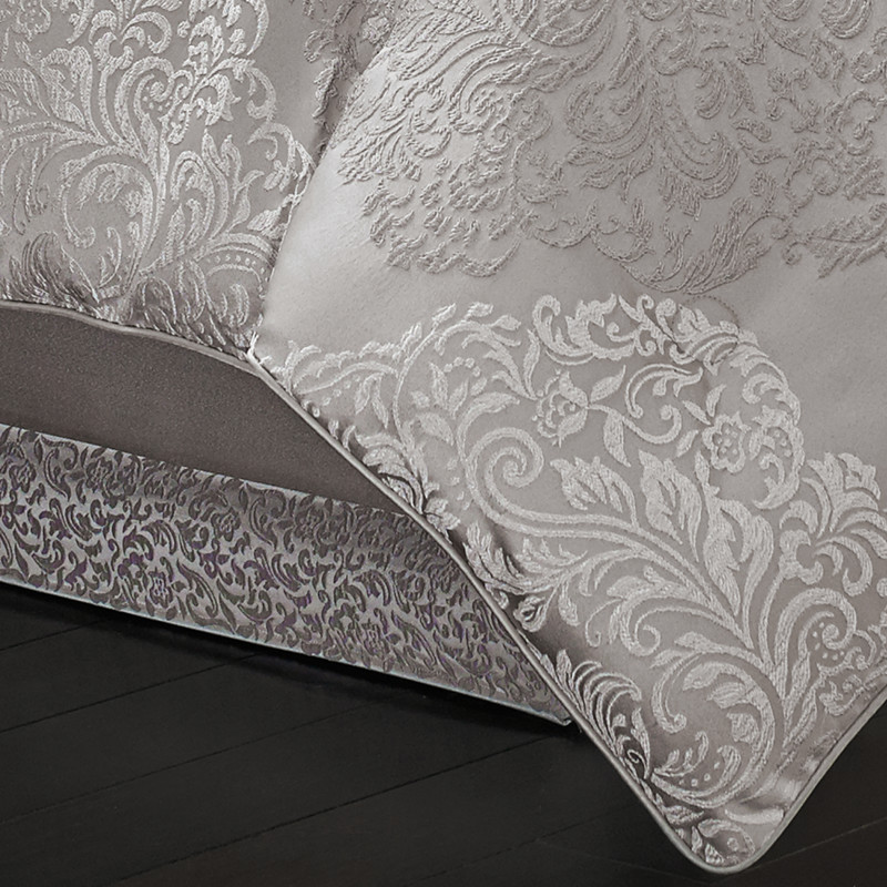 Silver King 4Pc. Comforter Set