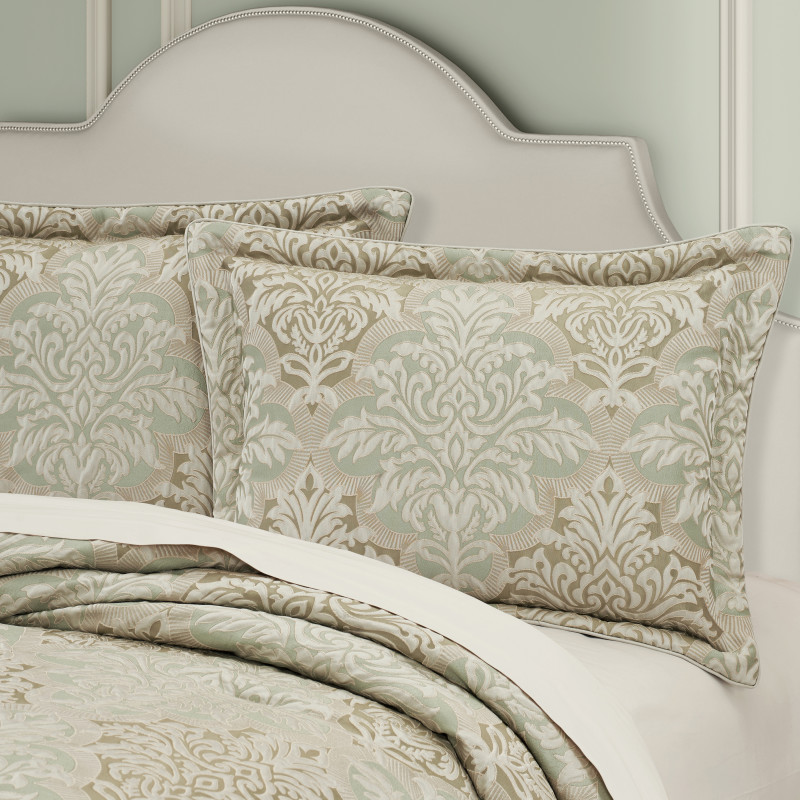 Aqua Queen 4Pc. Comforter Set