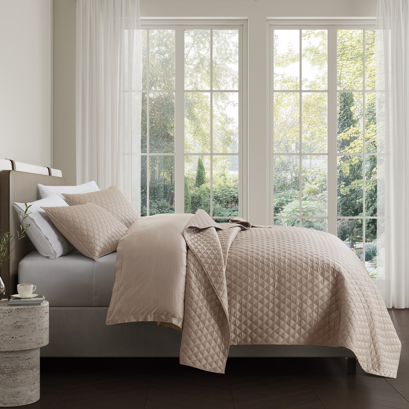 Almond Full/Queen 3Pc. Quilt Set