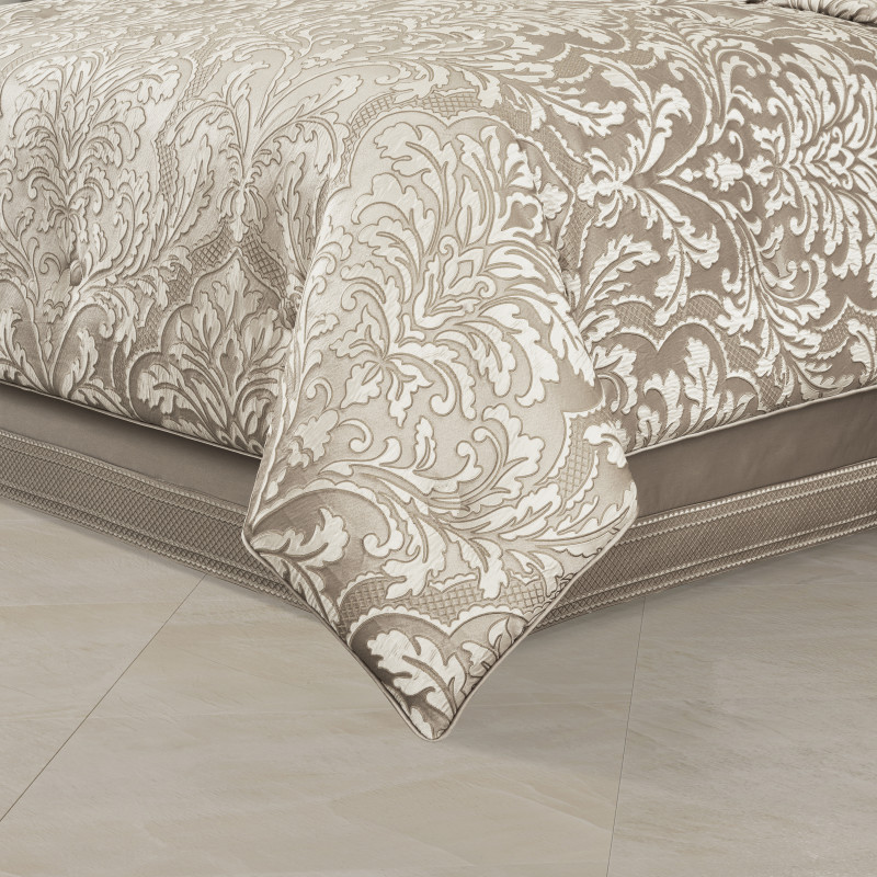 Flax Queen 4Pc. Comforter Set