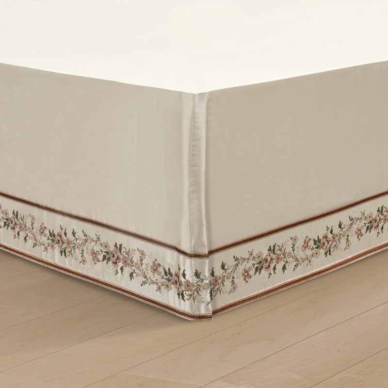 Coral Queen 4Pc. Comforter Set