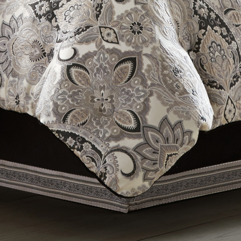 Silver King 4Pc. Comforter Set